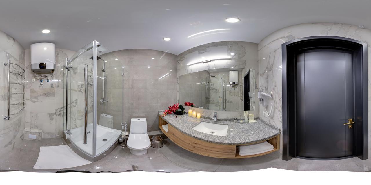 Aurum hotel Bishkek Bagian luar foto